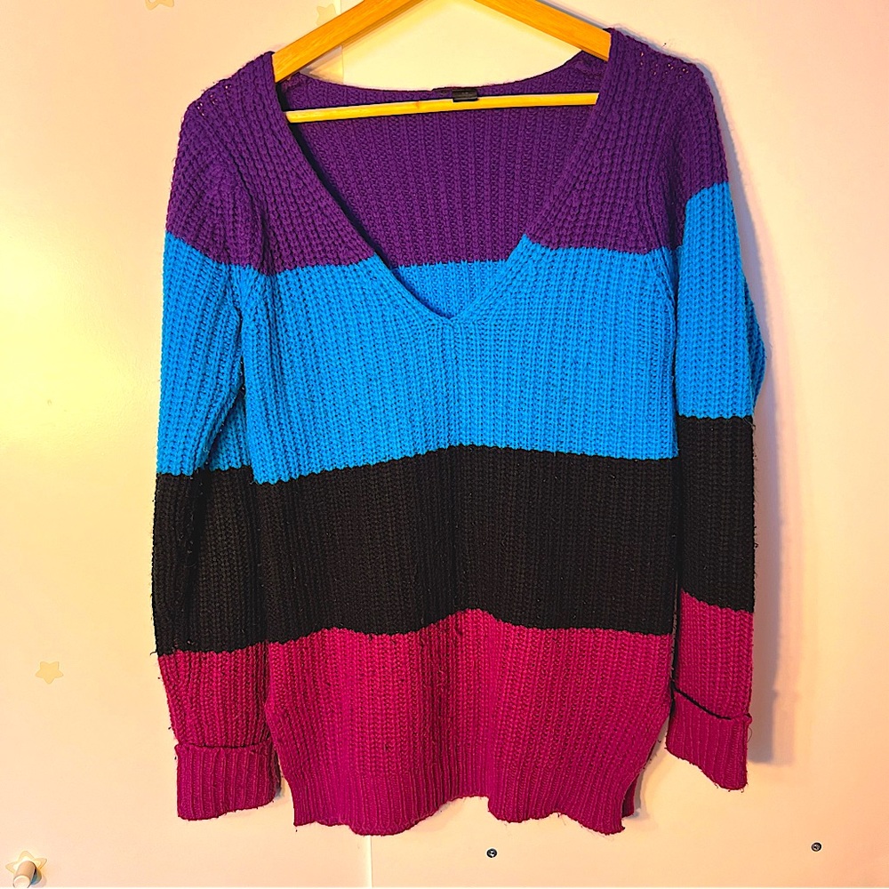 Four Colours Sweater, Size S, good for M, V-neck, Long Sweater Sleeves with cuff
